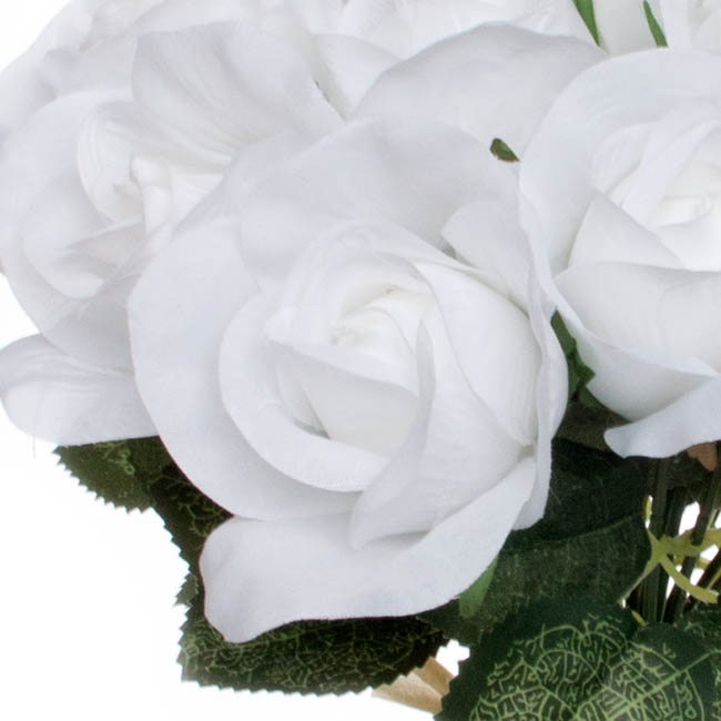 Lavina Rose Bud Bouquet 18 Heads White (33cmH)