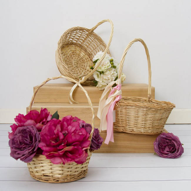 Willow Basket with Handle Oval Natural (33x28x13cmH)