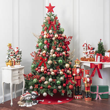 Classic & Timeless Christmas Tree