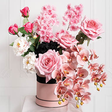 Cosmopolitan Pink & Black Hat Box Floral Arrangement