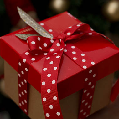  - Gift Red Christmas