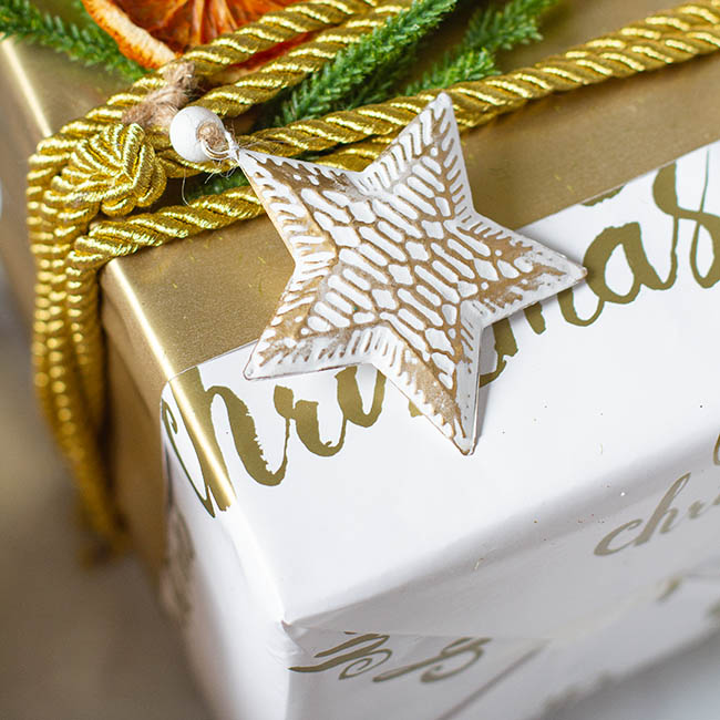 White & Gold Christmas Gift Wrap