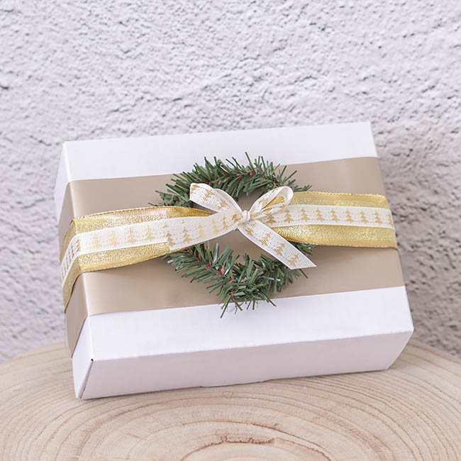 Gold & White Xmas Tree Giftwrap