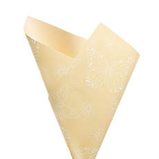 Regal Pearl Wrap Pattern - Cello Regal Butterflies 65mic Cream (50x70cm) Pack 100